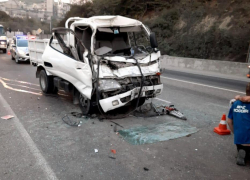 Страшная авария под Новороссийском: в кабине зажало детей