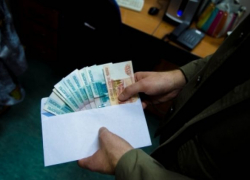 На ещё одного сотрудника Роспотребнадзора завели дело за взятки