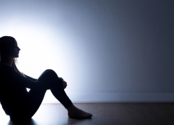 Школьница пыталась свести счеты с жизнью в собственной квартире: история из соседнего с Новороссийском Крымска