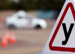 Сесть за руль - роскошь: на Кубани резко подорожали курсы вождения