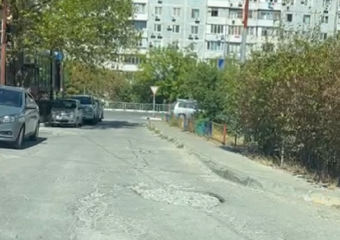 Ямы на дорогах испытывают нервы новороссийцев на прочность