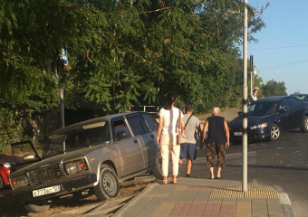 Автоледи из Новороссийска устроила две аварии за раз 