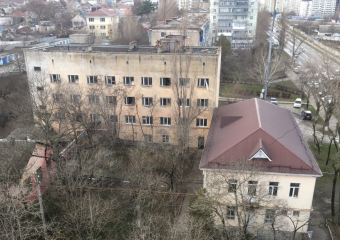 Из заброшенного здания СЭС жительница Новороссийска предложила сделать поликлинику 