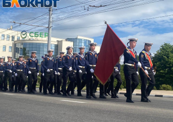 Новороссийск готовится к 9 мая: платные парковки станут бесплатными 