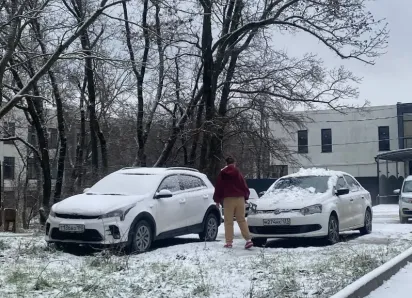 «Дети ждали автобус 3 часа»: новороссийцы жалуются на состояние города в снежную погоду