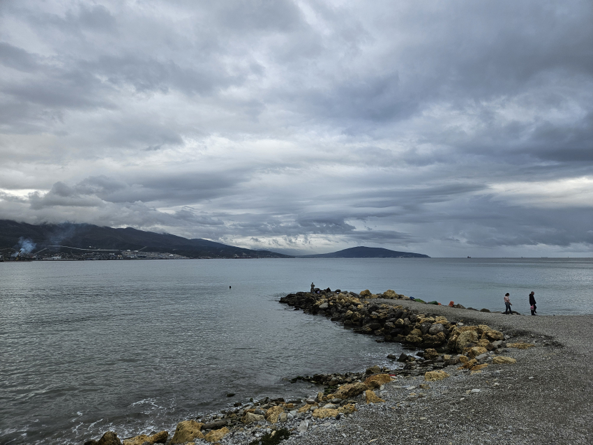 Погода в Новороссийске: тёплый и спокойный день у Чёрного моря 