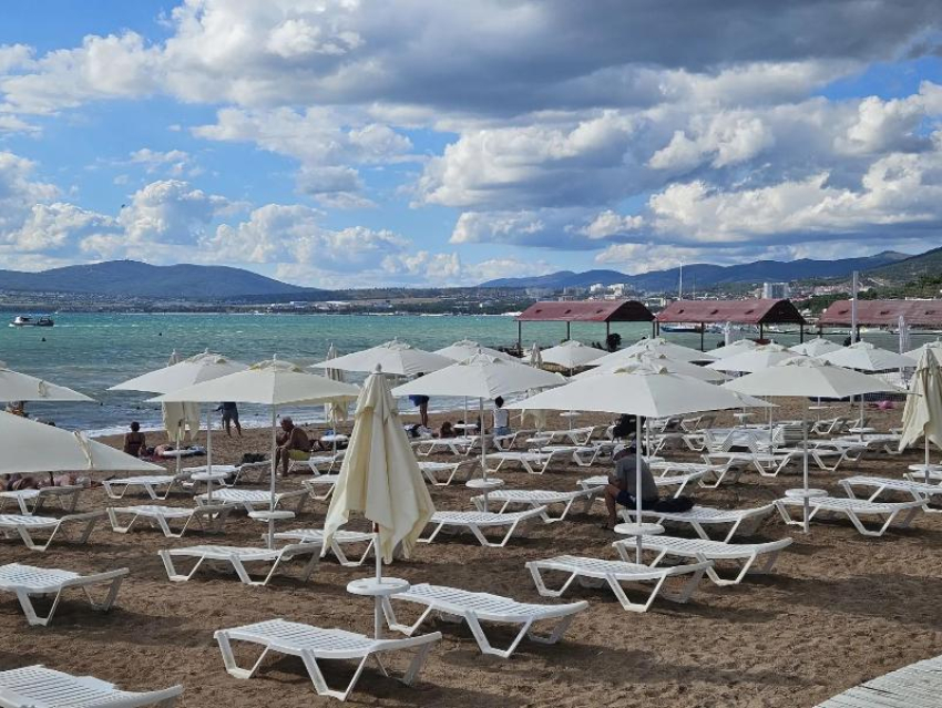 Вода в Черном море остывает по-летнему: сколько еще можно купаться