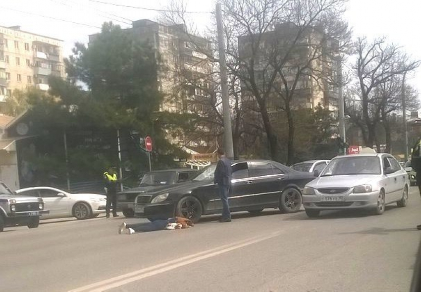 Переход дороги в неположенном месте мог стоить жительнице Новороссийска жизни