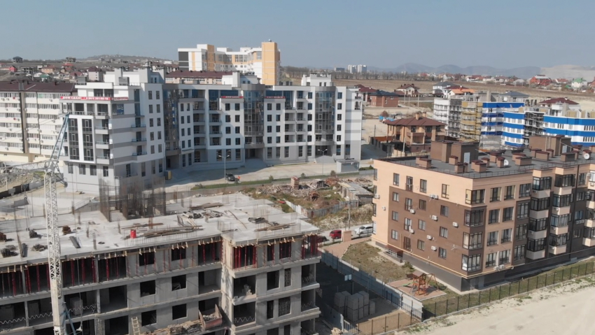 Глава администрации Новороссийска поручил остановить всё строительство в Мысхако