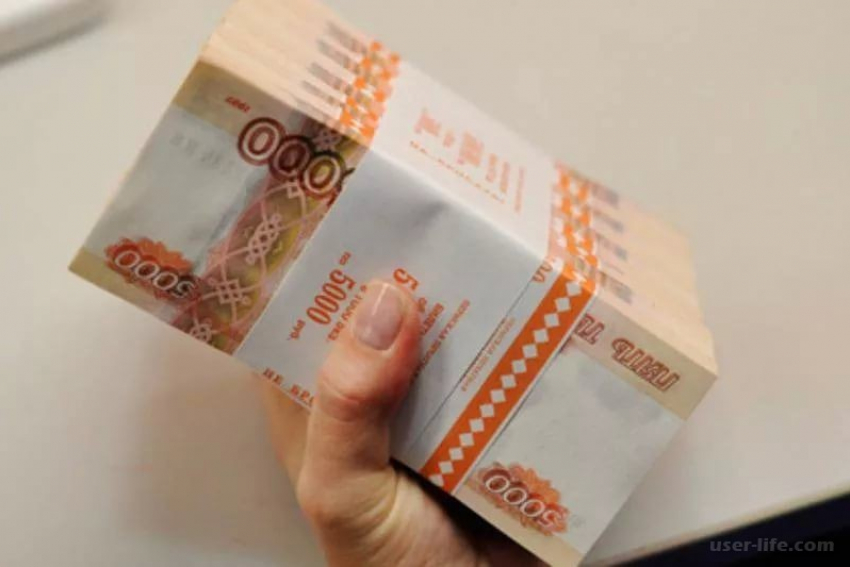 В Новороссийске еще одна женщина перечислила мошенникам миллион