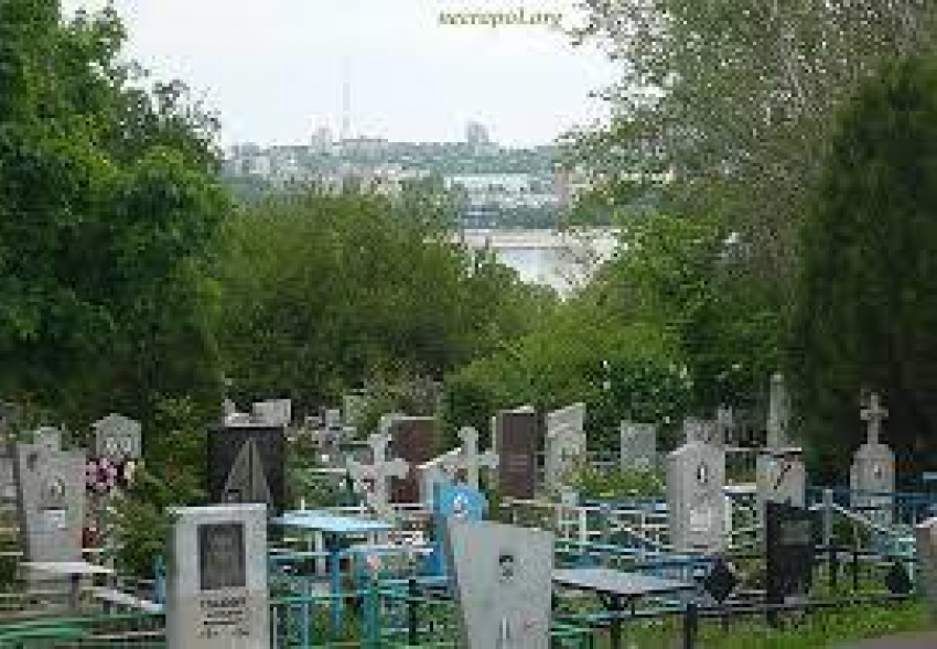 Власти обратили внимание на кладбища Новороссийска