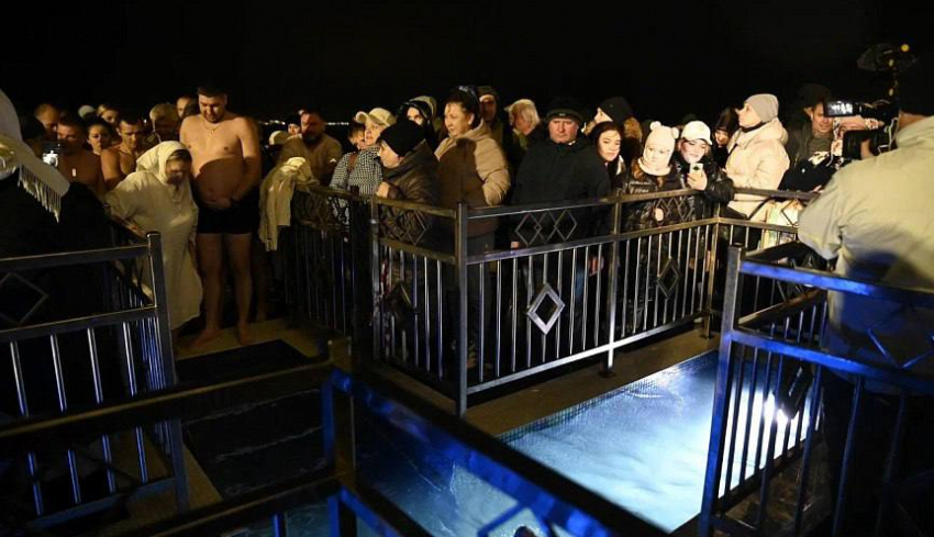 Новороссийцев призвали отказаться от крещенских купаний