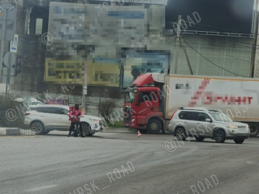 В Новороссийске воруют мопеды, а ДТП провоцируют гигантские пробки