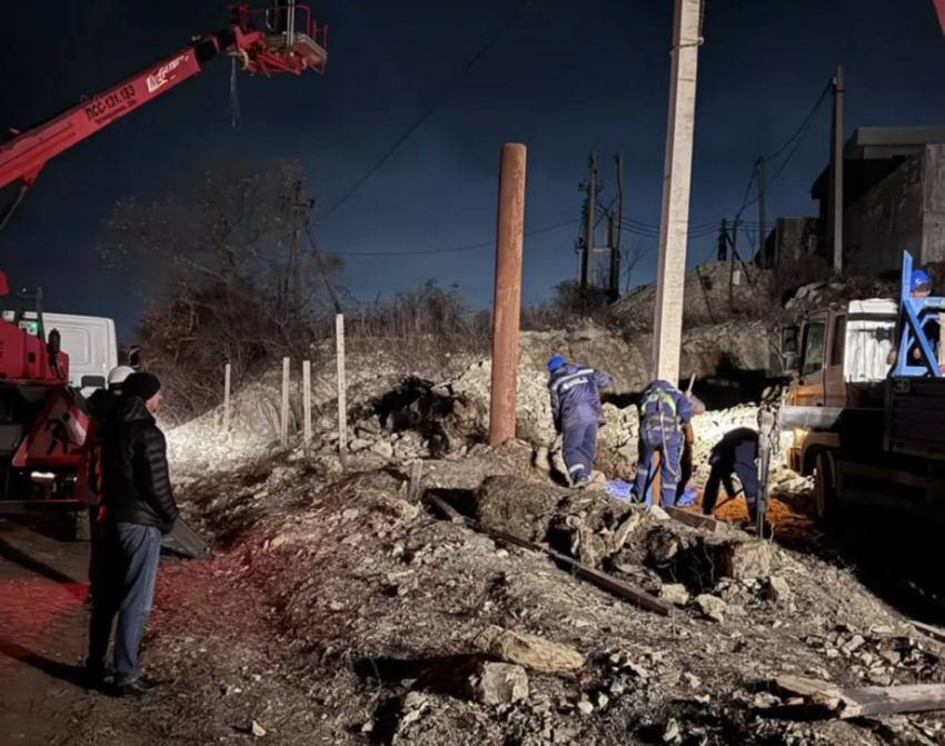 Центр Новороссийска остался без воды, не будет и света 