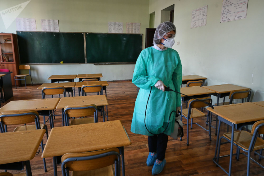 Стало известно, как будут дальше работать школы Новороссийска в условиях пандемии