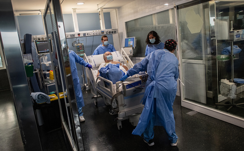 46 пациентов на ИВЛ и 132 – скончались: ежедневный отчет о коронавирусе на Кубани