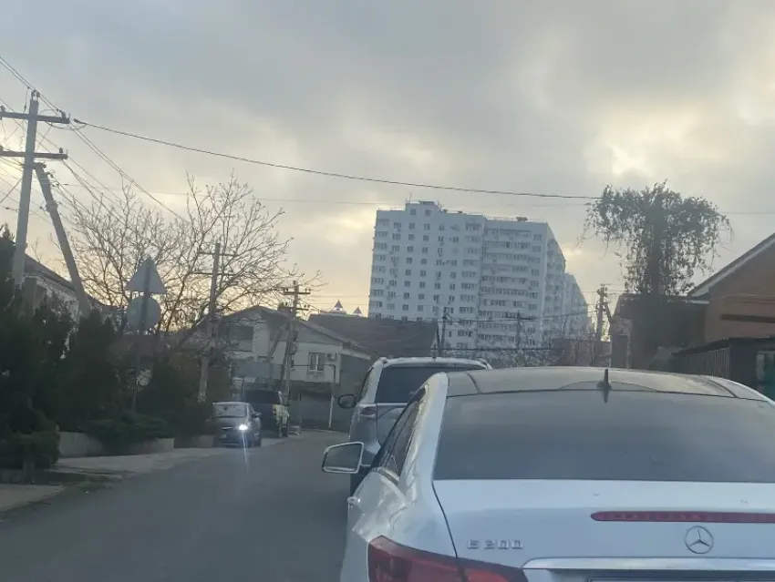 Работать сегодня не будем: Новороссийск встал в одну большую пробку