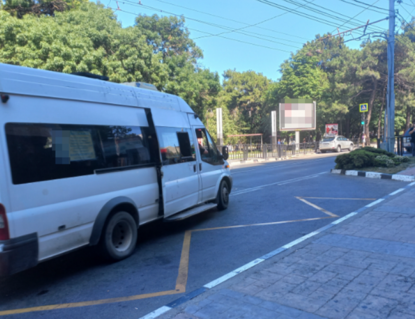 "Сколько можно издеваться?": новороссийцы требуют у властей обещанных маршруток