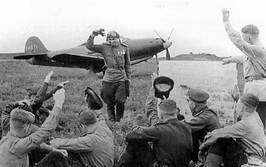 Новороссийск 75 лет назад: советская авиация перехватывает инициативу, итог боев 8:2