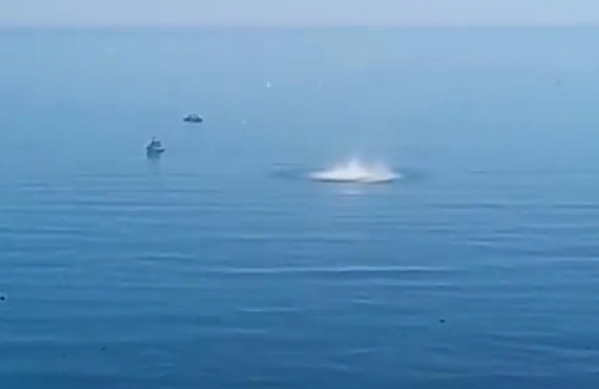 Бомбы взорвали прямо в море Новороссийска