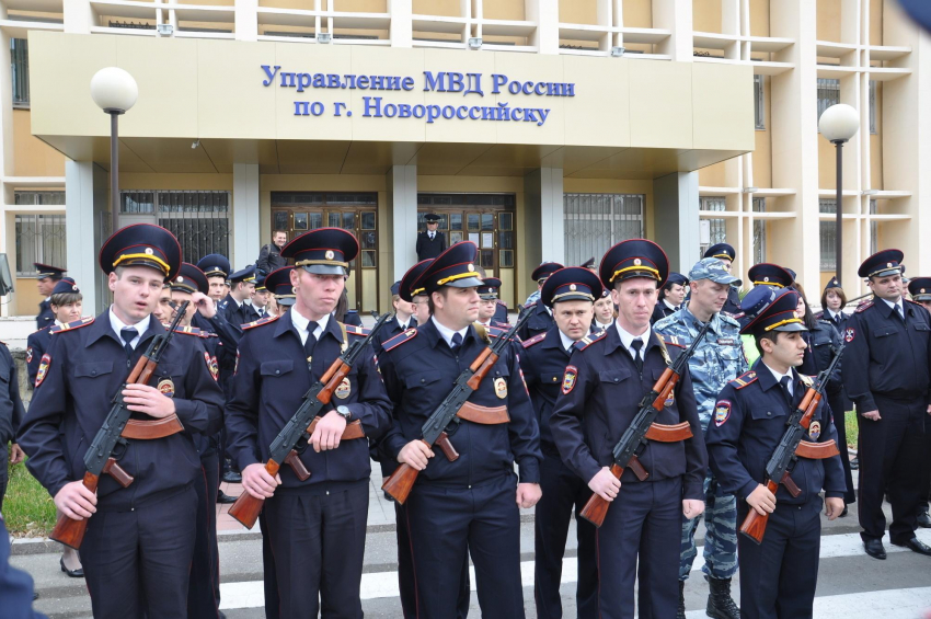 «Блокнот» поздравляет сотрудников полиции с профессиональным праздником 