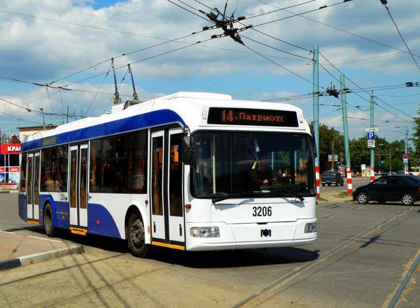 Из Москвы в Новороссийск доставят 26 троллейбусов