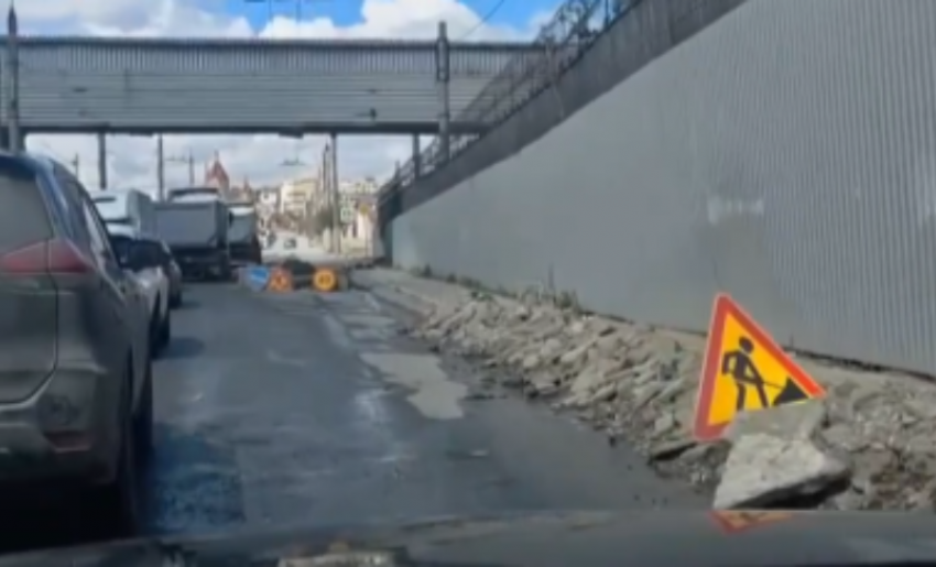 И это – ещё не лето: новороссийцы в шоке от ям и пробок в Восточном районе