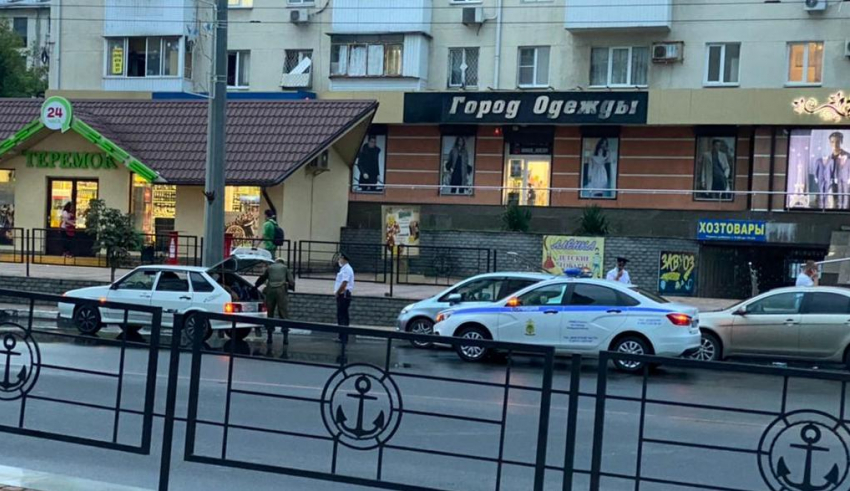 Пожарные, полиция, кинолог: «Блокнот» узнал, что произошло на остановке в Новороссийске