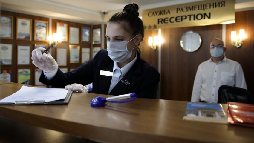 Новороссийским отелям выдадут деньги на приобретение масок и антисептиков