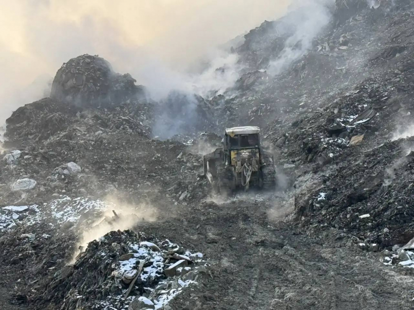 «Из дома не выйти!» - жители Новороссийска задыхаются от дыма с мусорного полигона 