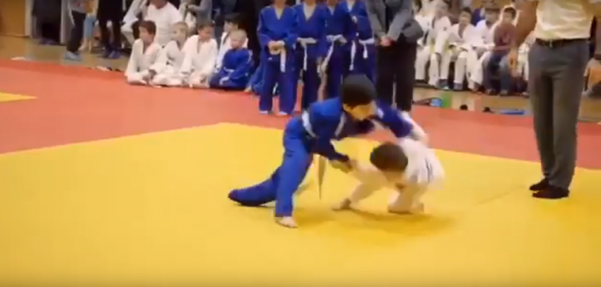 ФОЦ «ЯБЛОКО» объявляет набор в секции «Самбо Дзюдо"