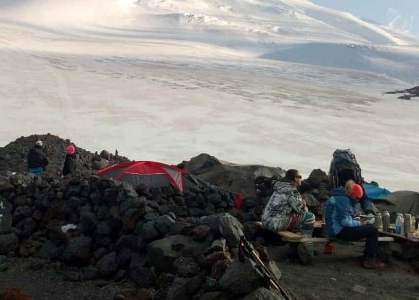 Новороссийские спасатели поднялись на 3800 метров над уровнем моря