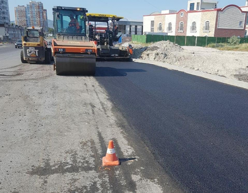Глава администрации Новороссийска поспешил отчитаться о 100%-ном ремонте дорог