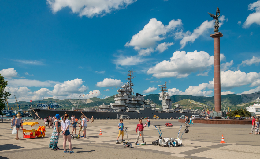 +33 и палящее солнце: о погоде на субботу в Новороссийске 