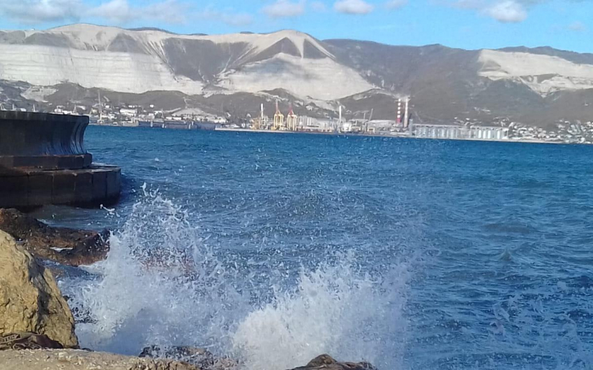 Туалеты - туристам, воду — местным! - новороссийцы озадачили главу города