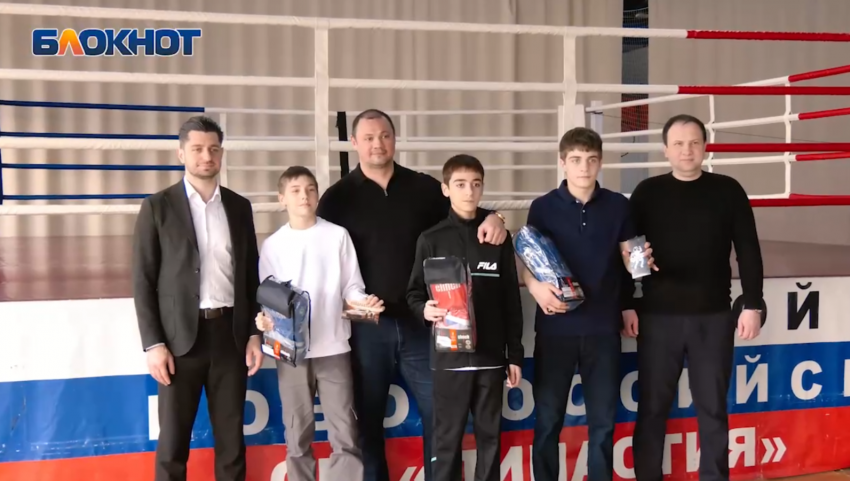 С победой и в перчатках: боксеры из Новороссийска отличились в Геленджике