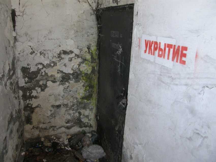 Ни воды, ни плиты, ни туалета: так выглядит одно из бомбоубежищ Новороссийска