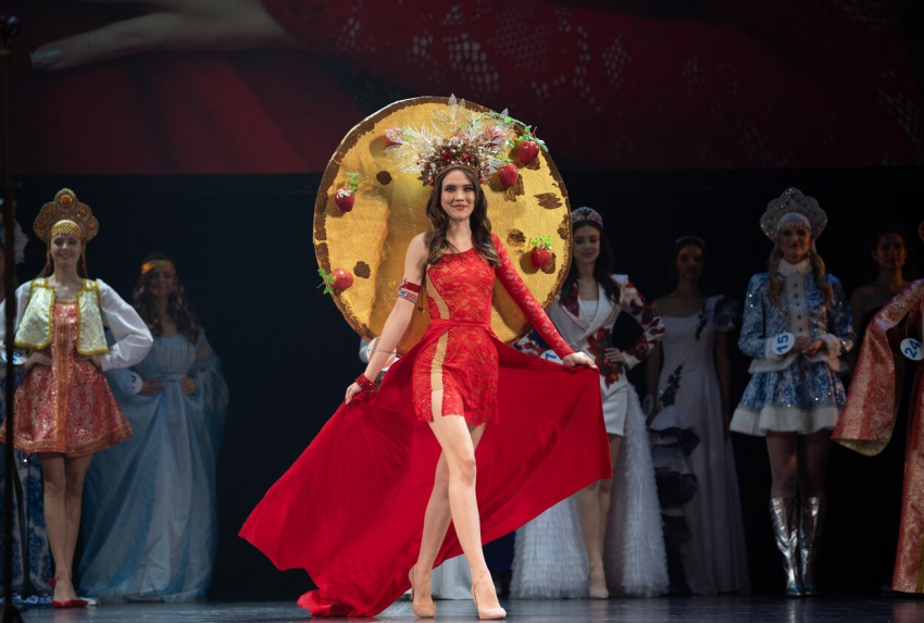 В Сочи выбрали «Красу России»: новороссийские красавицы показали свои таланты 