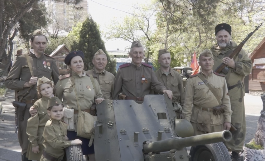 Соприкоснулись с историей здесь и сейчас: в Новороссийске День Победы прошел мощно