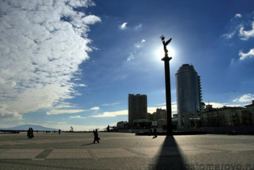 В субботу синоптики обещают новороссийцам ясную и ветреную погоду