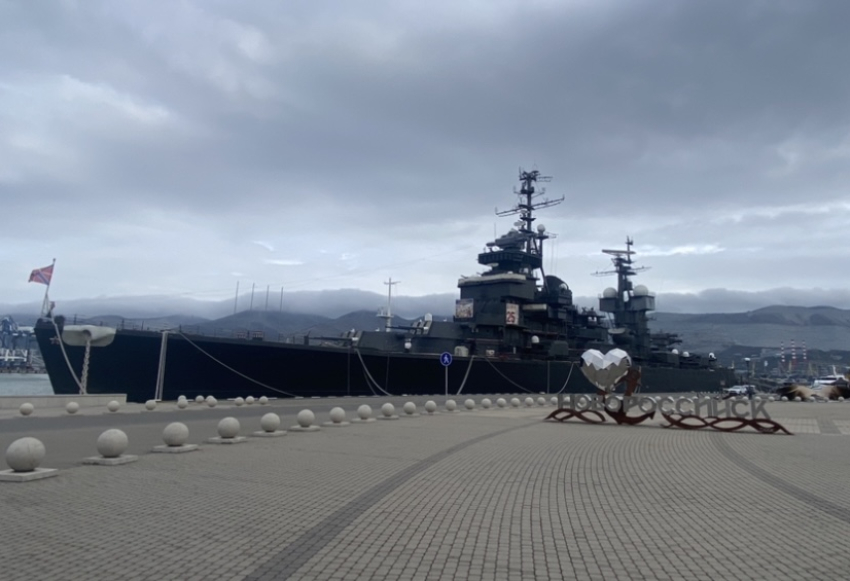 В Новороссийске стреляют днём и вечером, не будет света