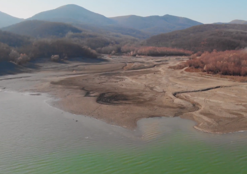 Плохие новости: забор воды из Неберджаевского водохранилища полностью остановлен