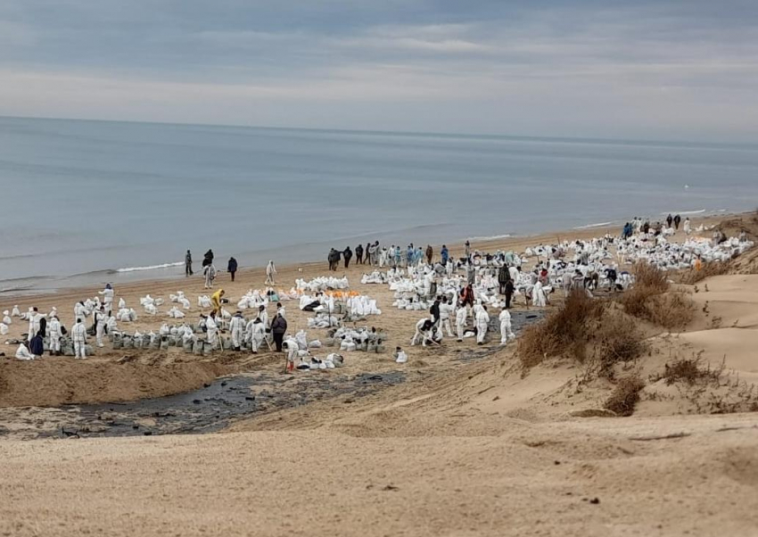 На пляжах Черного моря заменят песок: курортный сезон под вопросом 