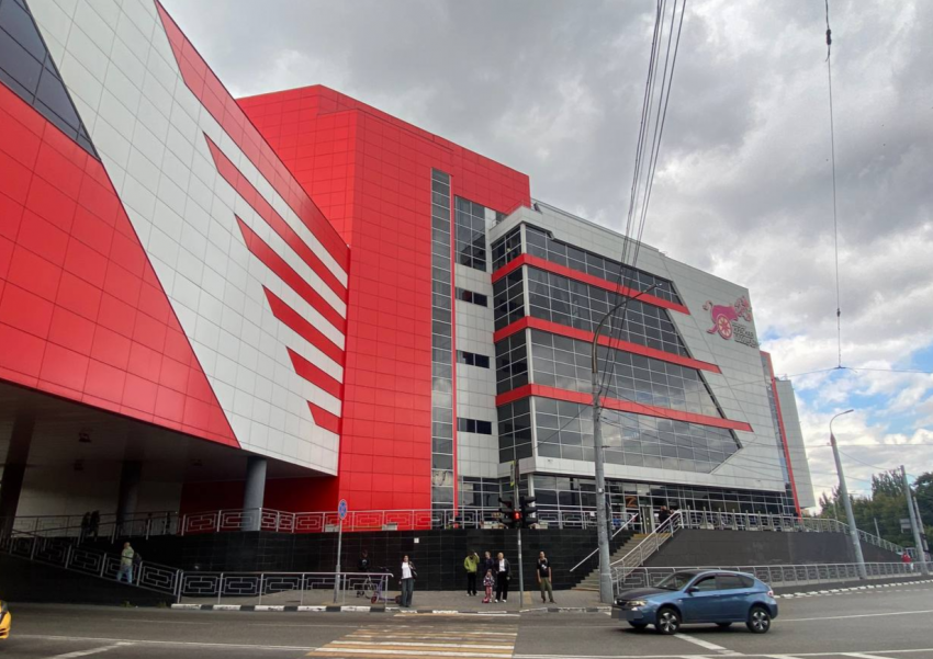 Эвакуация в ТЦ Новороссийска проводится прямо сейчас