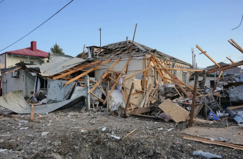 Атака БПЛА: в Новороссийске оценивают ущерб, фото последствий падения обломков