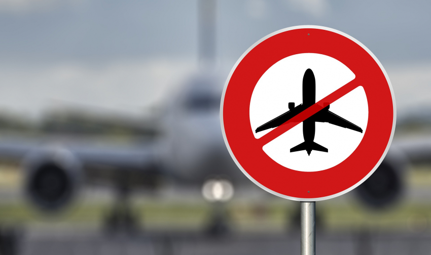 С полетами в пролете: Росавиация снова продлила ограничение полетов в южные аэропорты