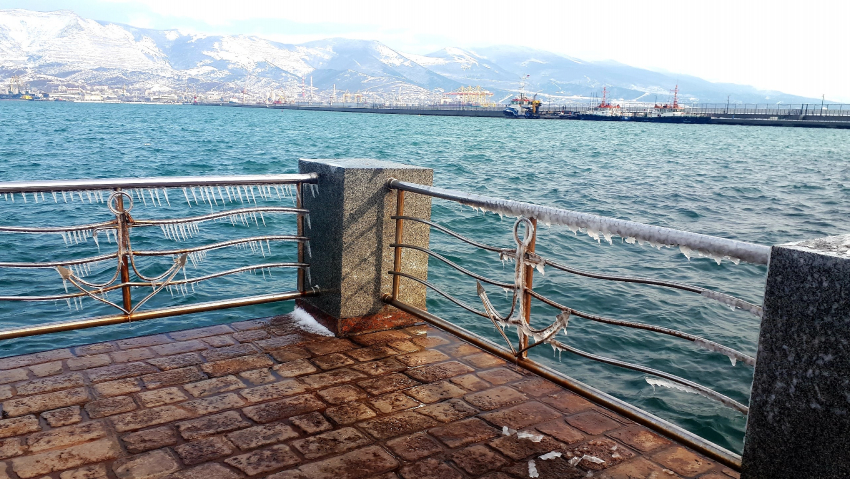 Зима не оставит Новороссийск и в среду 