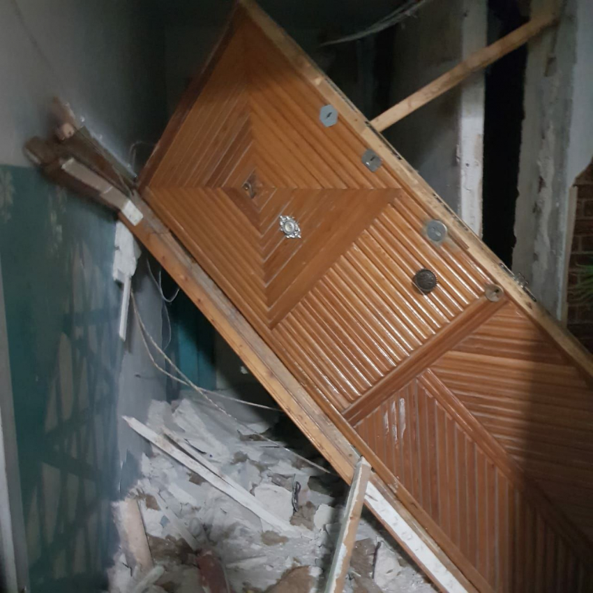 Ночью в жилом доме в Новороссийске прогремел взрыв