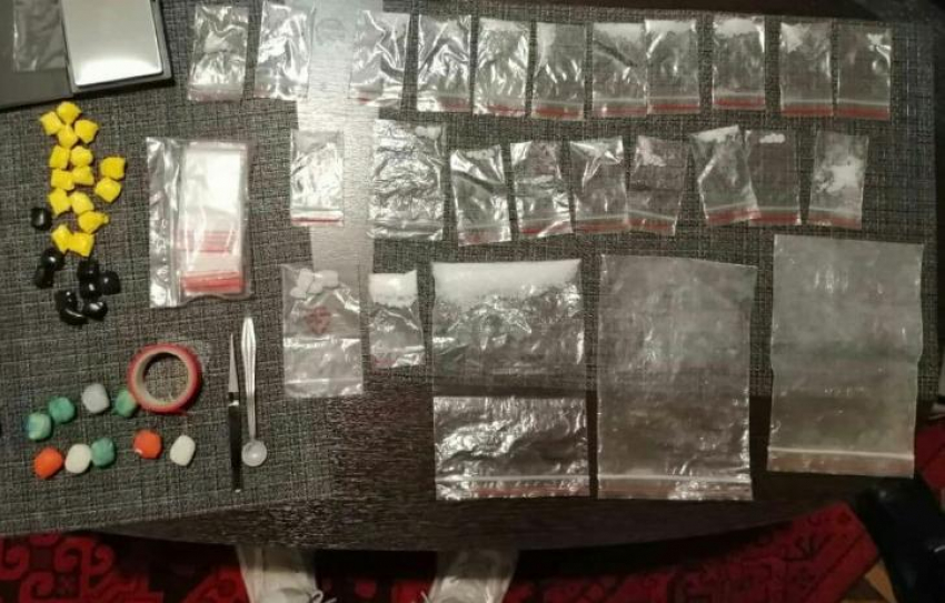 Полиция изъяла 62 закладки: в Новороссийске задержали торговца наркотиками