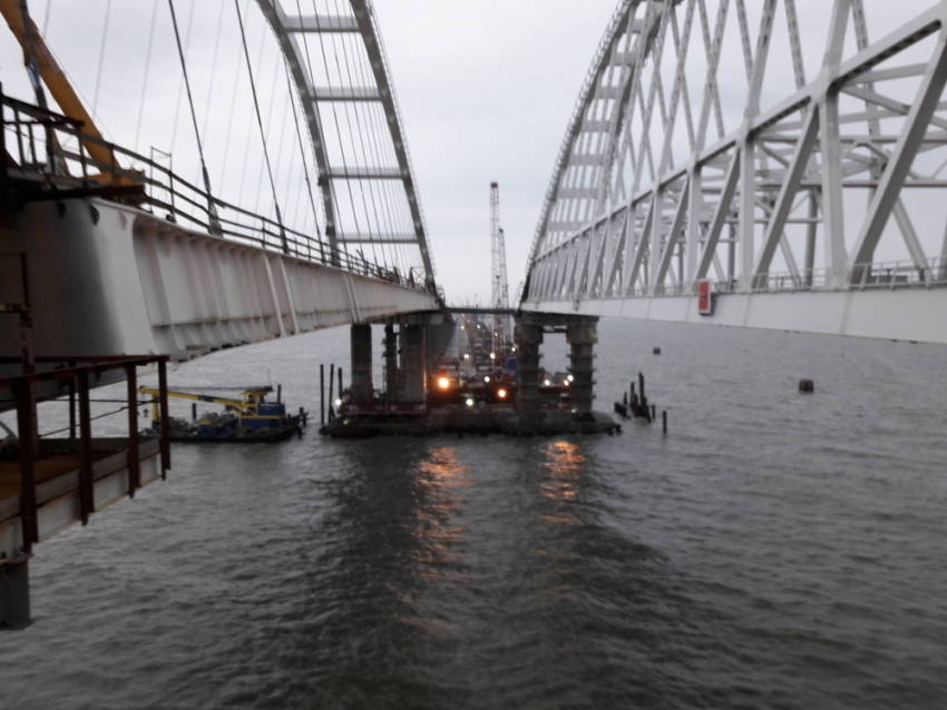Эксперт: слухи про «рушащийся Крымский мост» давно вызывают только смех